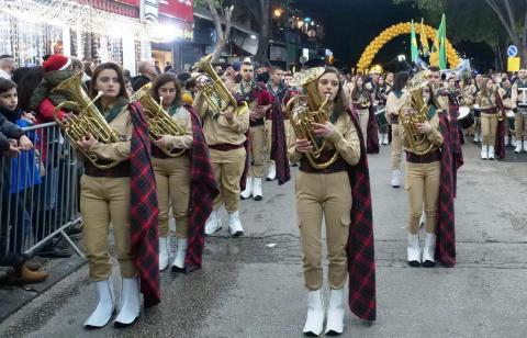 مسيرة في الناصرة احتفالا بعيد الميلاد المجيد.تصوير - وفا 