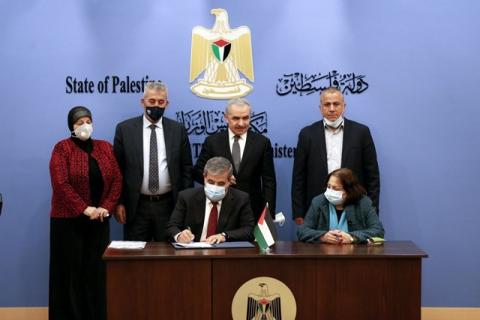 توقيع اتفاقيات دعم من البنك الإسلامي للتنمية بصفته مديرا لصندوق الأقصى بقيمة 33 مليون دولار