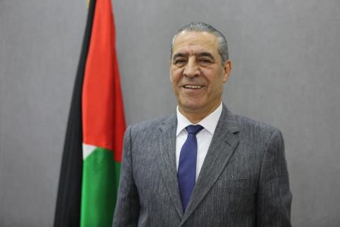 حسين الشيخ  1