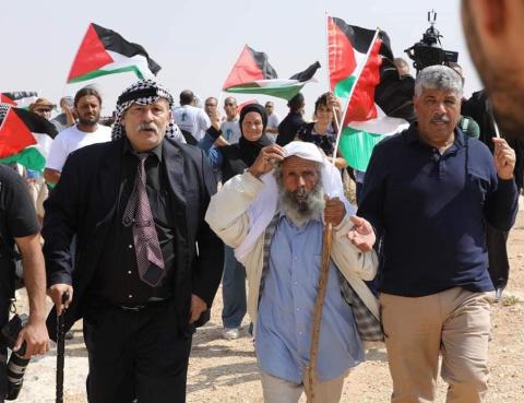 الشيوخي ينعى  أيقونة المقاومة الشعبية الشيخ سليمان الهذالين