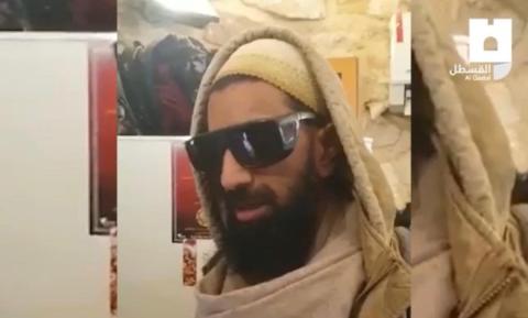 مستوطن يُحاول اقتحام الأقصى بعدما تنكّر بزي عربي