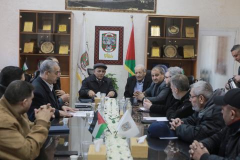 اجتماع لجنة الطوارئ (4)