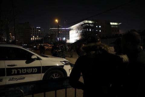 سلطات الاحتلال تواصل إغلاق مداخل حي الشيخ جراح