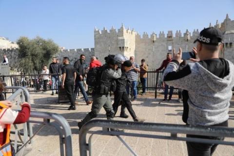 باب العمود.jpg