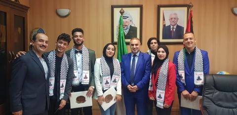 سفارة دولة فلسطين تكرم عدد من الشعراء والروائيين الشباب فى اليوم الوطنى للثقافة الفلسطينية.jpg