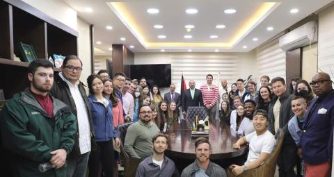 النائب العام يلتقي عدد من طلبة القانون من جامعة بنسيلفانيا الامريكية
