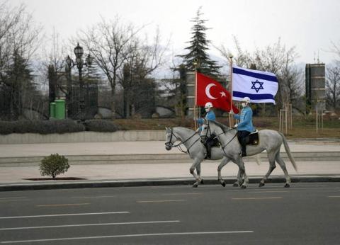 الرئيس التركي رجب طيب أردوغان يستقبل الرئيس الإسرائيلي يتسحاق هرتسوغ في أنقرة .. تصوير .. الفرنسية 2.jpg