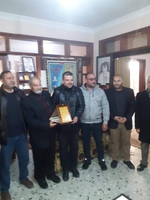 جبهة التحرير الفلسطينية تلتقي وفد حماس