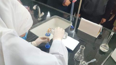 المعرض العلمي التخصصي الأول  بالوسطي  في مدرسة مريم بنت عمران الثانوية للبنات 76ث.jpg