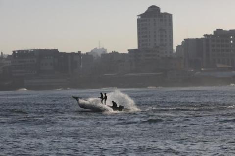شاطئ غزة.jpg