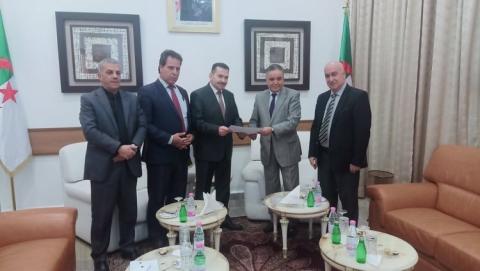 وفد حزب الشعب خلال زيارته للجزائر.jpg