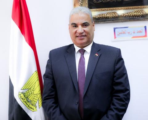 عادل السعدني.jpg