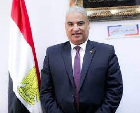 عادل السعدني.jpg