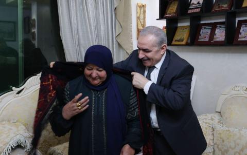 استية في بيت ام ناصر أبو حميد.jpg