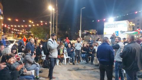 فلسطينيون وإسرائيليون في مأدبة طعام وحفل غنائي في الشيخ جراح 1.jpg