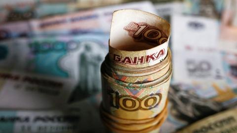 أوراق نقدية من عملة الروبل الروسي. (رويترز).jpeg