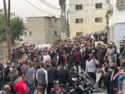 من المسيرة أمام منزل رعد حازم في جنين.. تصوير مراسل  القدس  دوت كوم.jpg