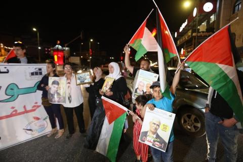 بيت لحم - وقفة احتجاجية في بيت لحم دعما للأسرى في يوم الأسير الفلسطيني.