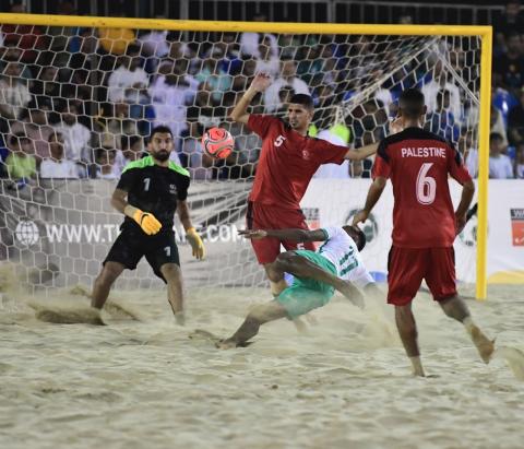 المنتخب الفلسطيني للكرة الشاطئية يكتسح السعودية بسداسية