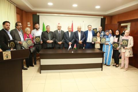 "اللجنة الوطنية للتربية والثقافة" توقع 9 اتفاقيات مع مؤسسات مقدسية لدعم القطاعات الثقافية