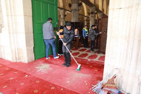 اعتقال مواطن من داخل المسجد الأقصى و الافراج عن ناجح بكيرات