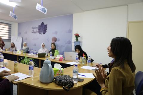 "فلسطينيات" تستضيف الصحافية لانا شاهين للحديث عن تجربتها الإعلامية