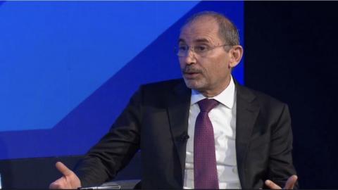 أيمن الصفدي يتحدث خلال جلسة حوارية بشأن منطقة الشرق الأوسط على هامش المنتدى الاقتصادي العالمي