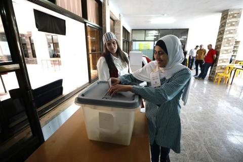 لجنة الانتخابات تختتم مشروع التوعية الانتخابية بمدارس ذوي الإعاقة