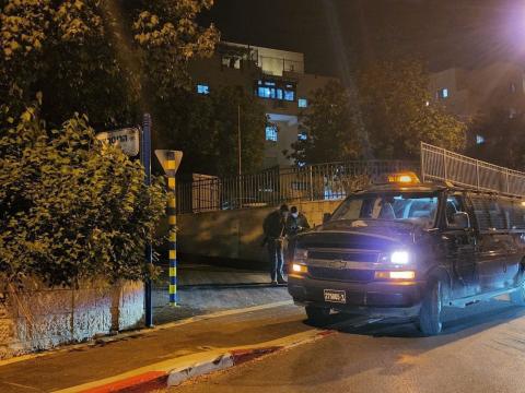 انفجار في إلعاد وعمليات بحث وتمشيط في عدة شوارع باستخدام طائرة مسيرة
