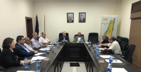 د. ابو هولي يبحث مع فصائل المنظمة في سوريا احتياجات اللاجئين في المخيمات الفلسطينية