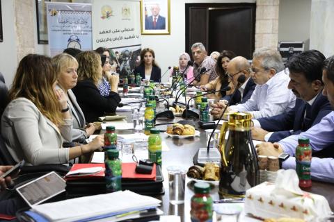 اللواء أبو بكر خلال استقبال الهيئة وفد برلماني أوروبي