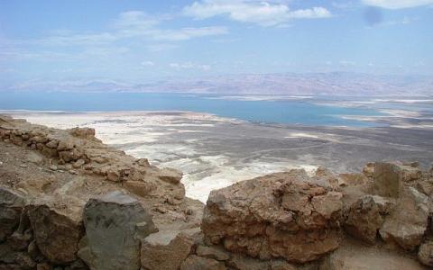 البحر الميت.
