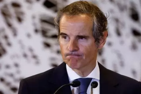 مدير عام الوكالة الدولية للطاقة الذرية رافائيل جروسي في طوكيو يوم 19 مايو ايار 2022. تصوير: ايساي كاتو - رويترز.