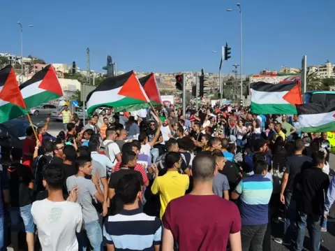 الحراك الشبابي في مظاهرات الداخل الفلسطيني لنصرة النقب (الجزيرة).webp