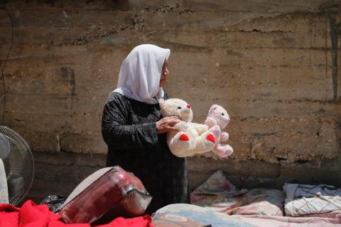 الاحتلال يهدم منزلا يعود لعائلة ربايعة في منطقة واد الحمص ببلدة صورباهر جنوب شرق القدس -  وفا