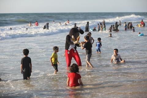 شاطئ رفح.jpg