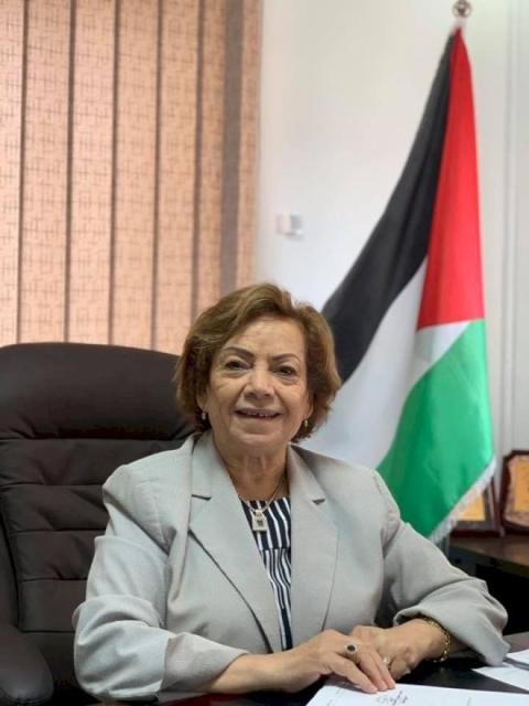 انتصار الوزير.jpg