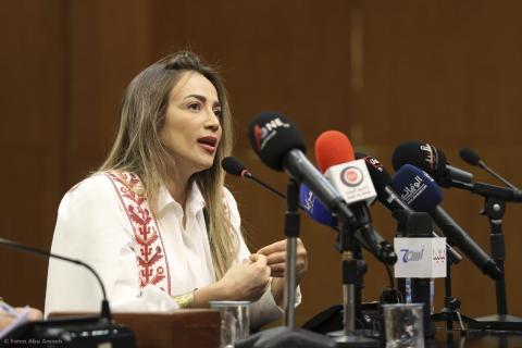 الفنانة الفلسطينية دلال أبو آمنة