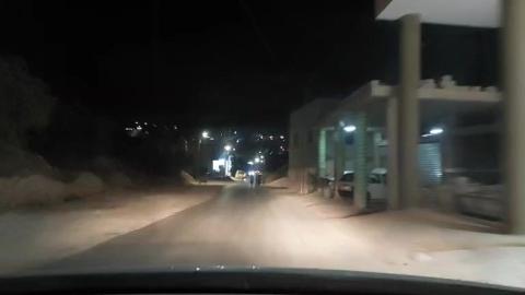 إصابة ثلاثة مواطنين قرب حاجز حوارة جنوب نابلس