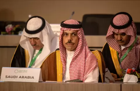 الأمير فيصل بن فرحان.webp