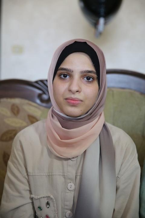 الأولى على فلسطين على الفرع الأدبي أية داوود 99.3 % في غزة.jpg