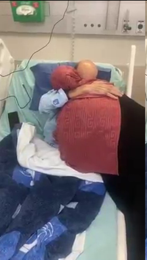 ماذا قال خليل عواودة خلال أول زيارة لبناته وأمه؟