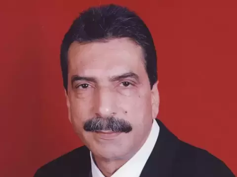 الطيراوي يؤكد سحب الحراسات من أمام منزله في رام الله