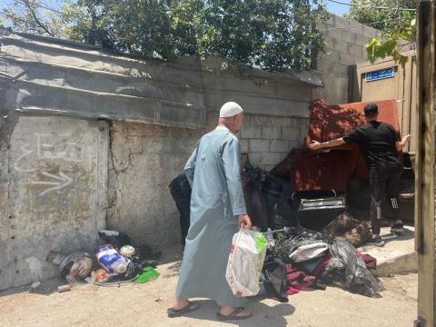 قوات الاحتلال تهدم منزل المواطن المقدسي مازن ابو سنية في بلدة سلوان.jpg
