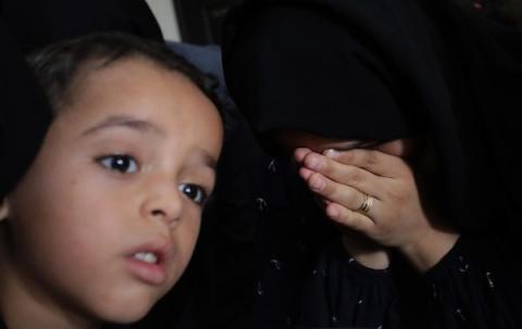 جنازة الشهيد أنس إنشاصي الذي استشهد متأثرا بجراحه في مدينة خانيونس جنوب قطاع غزة