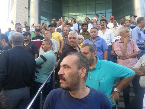 تنظيم إعتصام حاشد للمتقاعدين العسكريين قسراً أمام هيئة التقاعد الفلسطينية في غزة