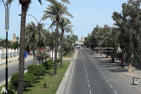 بث مباشر فرض حظر شامل على التجوال في العاصمة بغداد وعشرات المتظاهرين يقتحمون القصر الجمهوري داخل المنطقة الخضراء