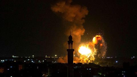 غارة جوية جديدة جنوب دير البلح وسط قطاع غزة