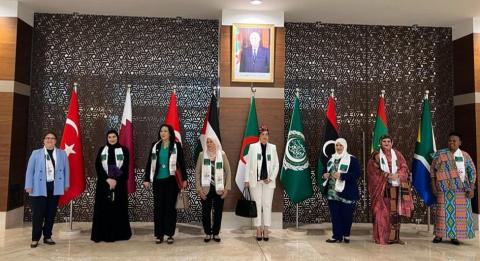 فلسطين تشارك في أعمال الملتقى الدولي حول نضال المرأة بالجزائر