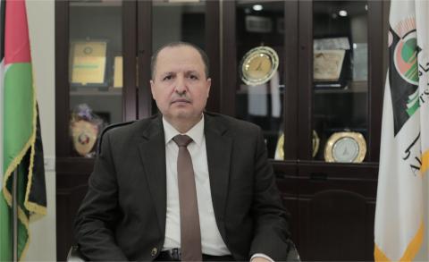 أ.د.أيمن صبح- رئيس الجامعة.jpg
